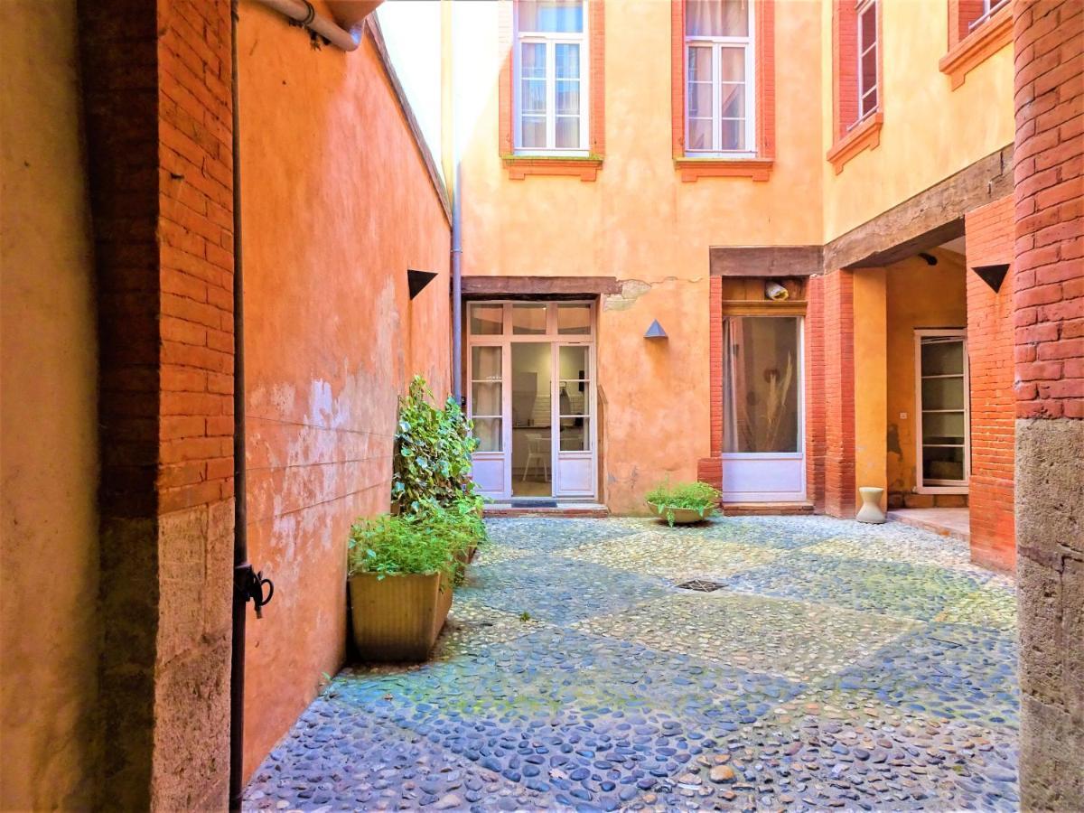 Sublime Cocon: Intimate Retreat Near Place Nationale Apartment Montauban Exterior photo